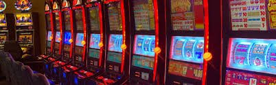 qqmega368 login roulette and baccarat tables with live dealer broadcast and betting interface